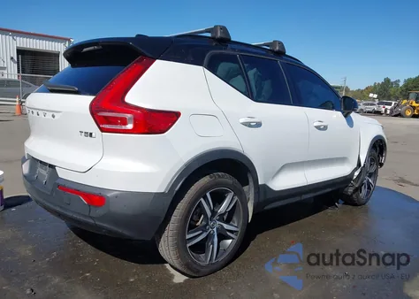 2021 Volvo Xc40 T5 R-Design z USA, uszkodzony, nr VIN YV4162UM1M2404976